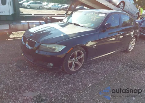 2011 BMW 328I xDrive z USA, uszkodzony, nr VIN WBAPK5C58BA660441